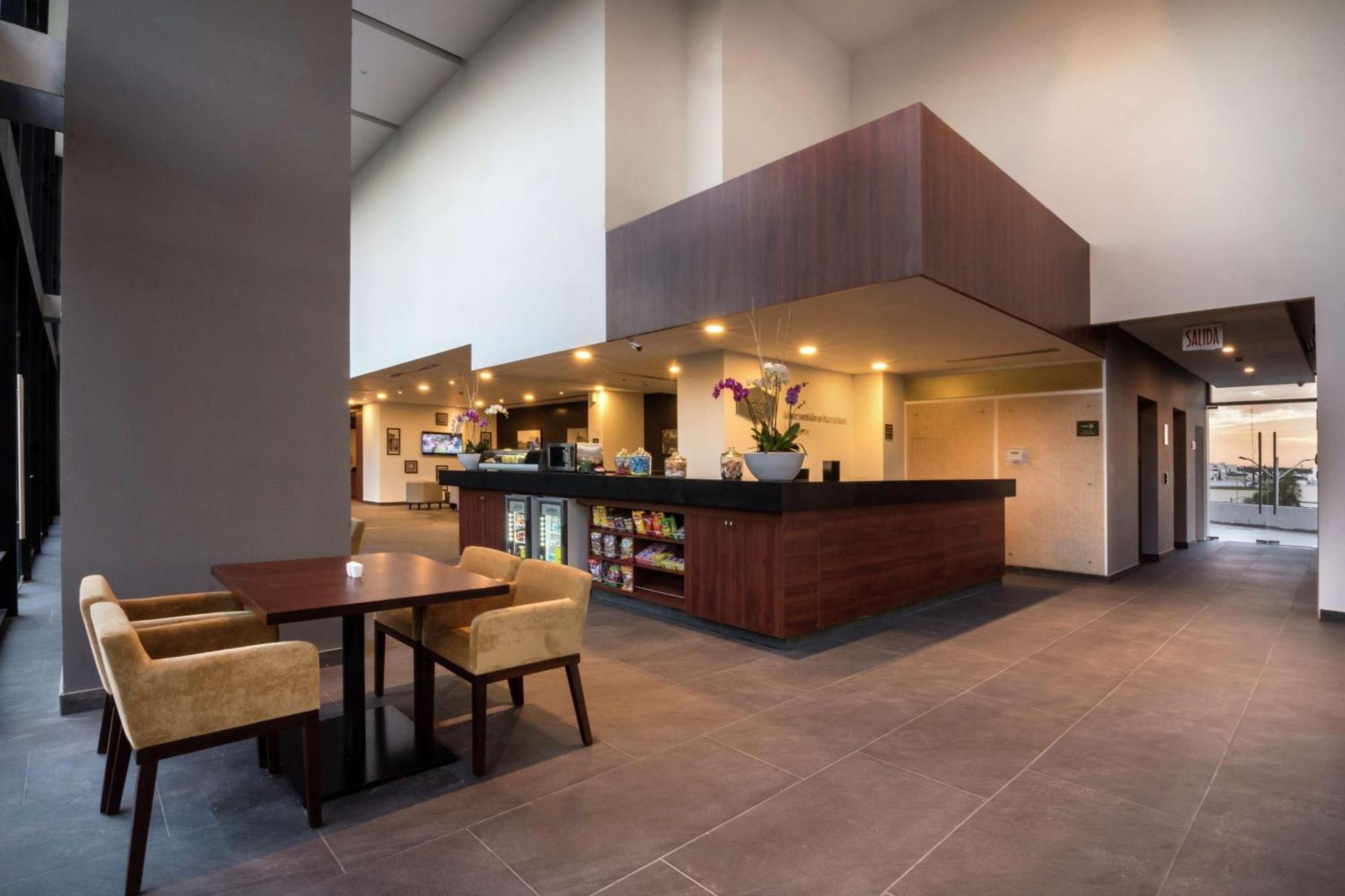 Hampton Inn By Hilton Σαν Λουίς Ποτοσί Εξωτερικό φωτογραφία